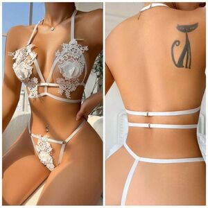 ❤️NEW Appliques Cut Out Halter Lingerie Set